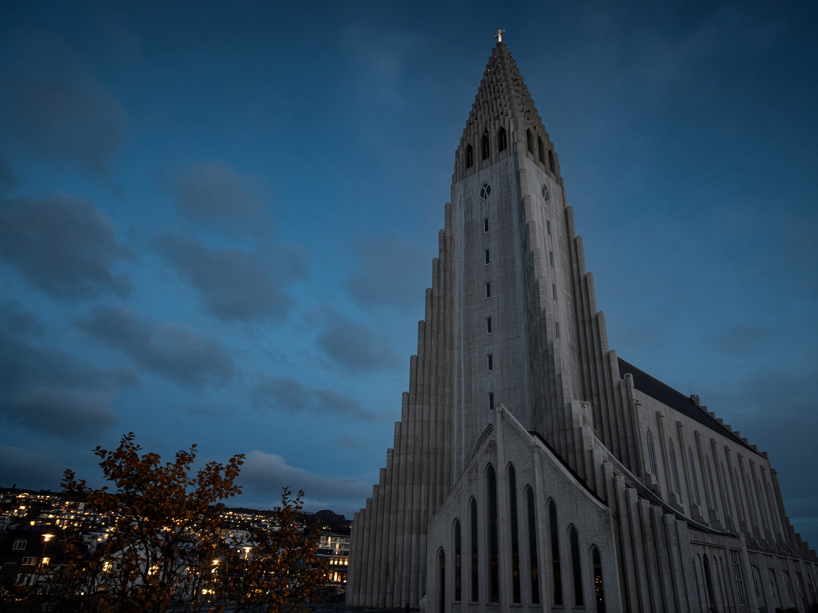Reykjavík + Perlan + Hella